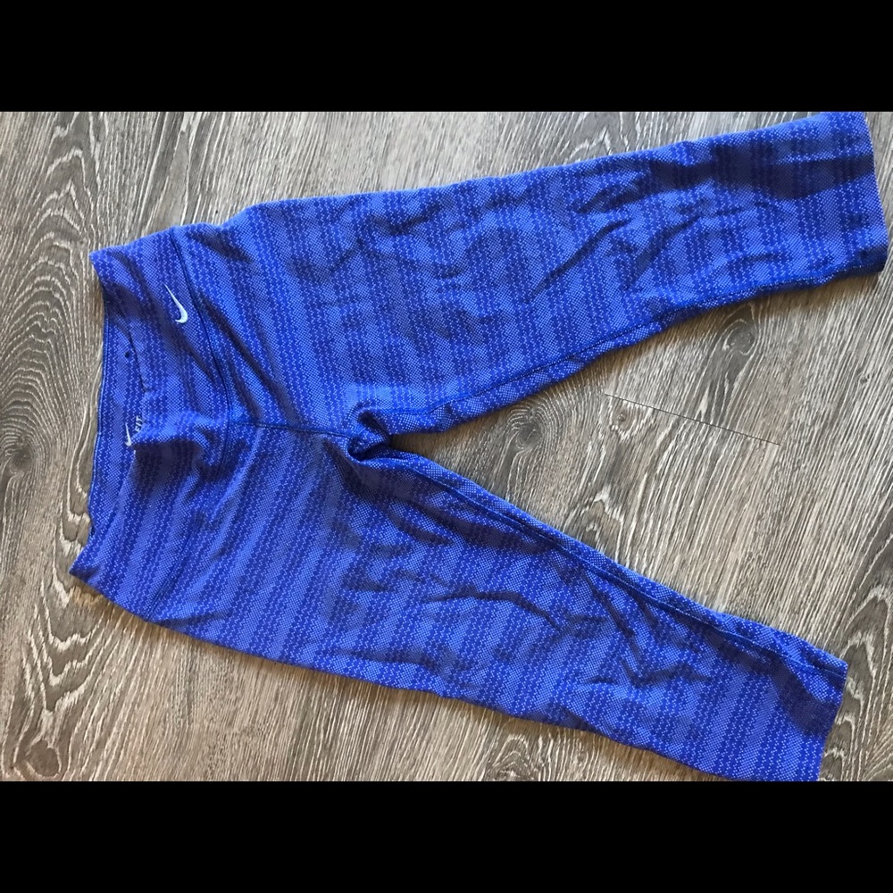 Women’s Nike crop pant Sz small